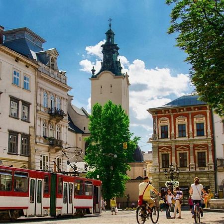 Сучасні Апартаменти На Площі Ринок З Панорамним Видом На Дахи Львова 外观 照片